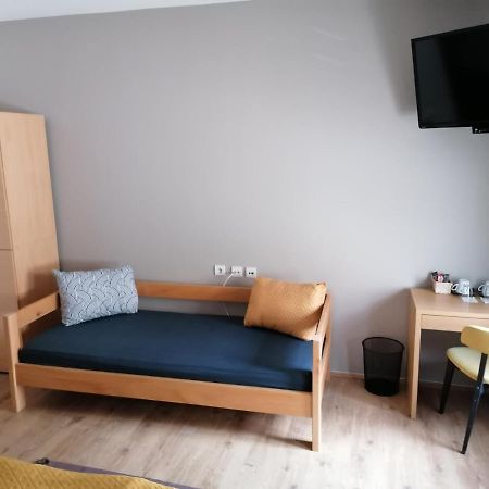 Mon Accommodation Free Parking Ni Buitenkant foto