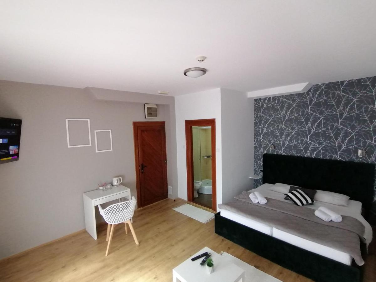 Mon Accommodation Free Parking Ni Buitenkant foto