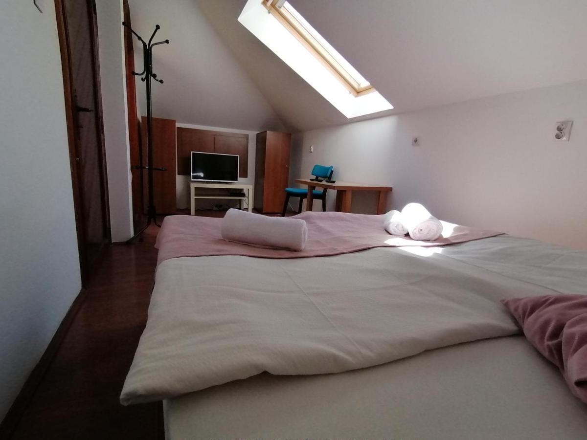 Mon Accommodation Free Parking Ni Buitenkant foto